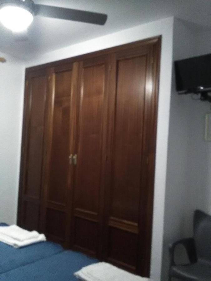Hostal Restaurante El Cazador Nuevalos Bagian luar foto
